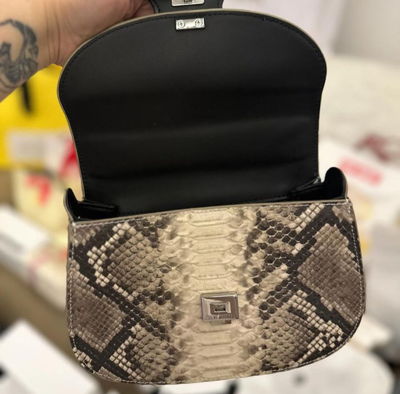 STEVE MADDEN SLING BAG