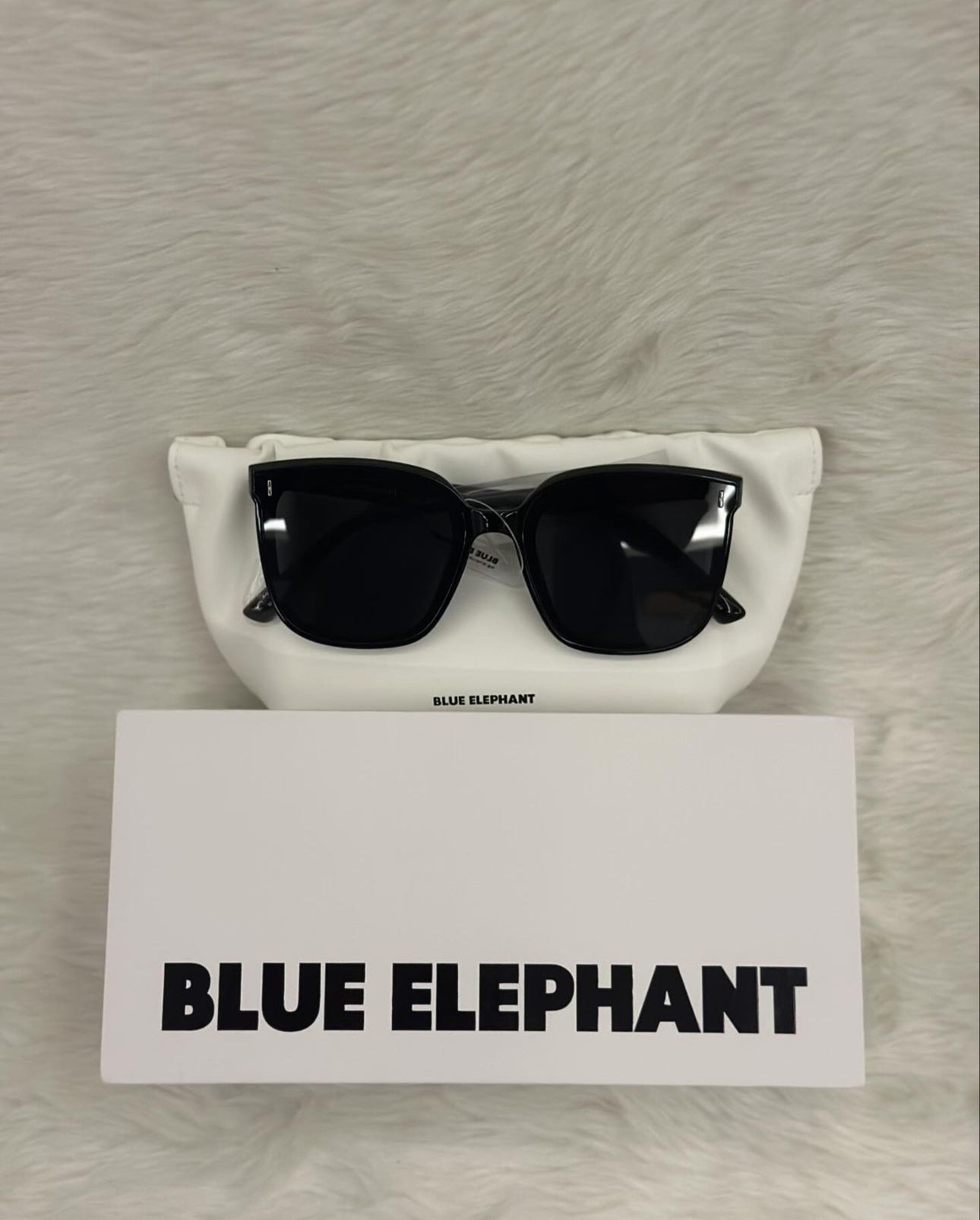 BLUE ELEPHANT VAINT BLACK